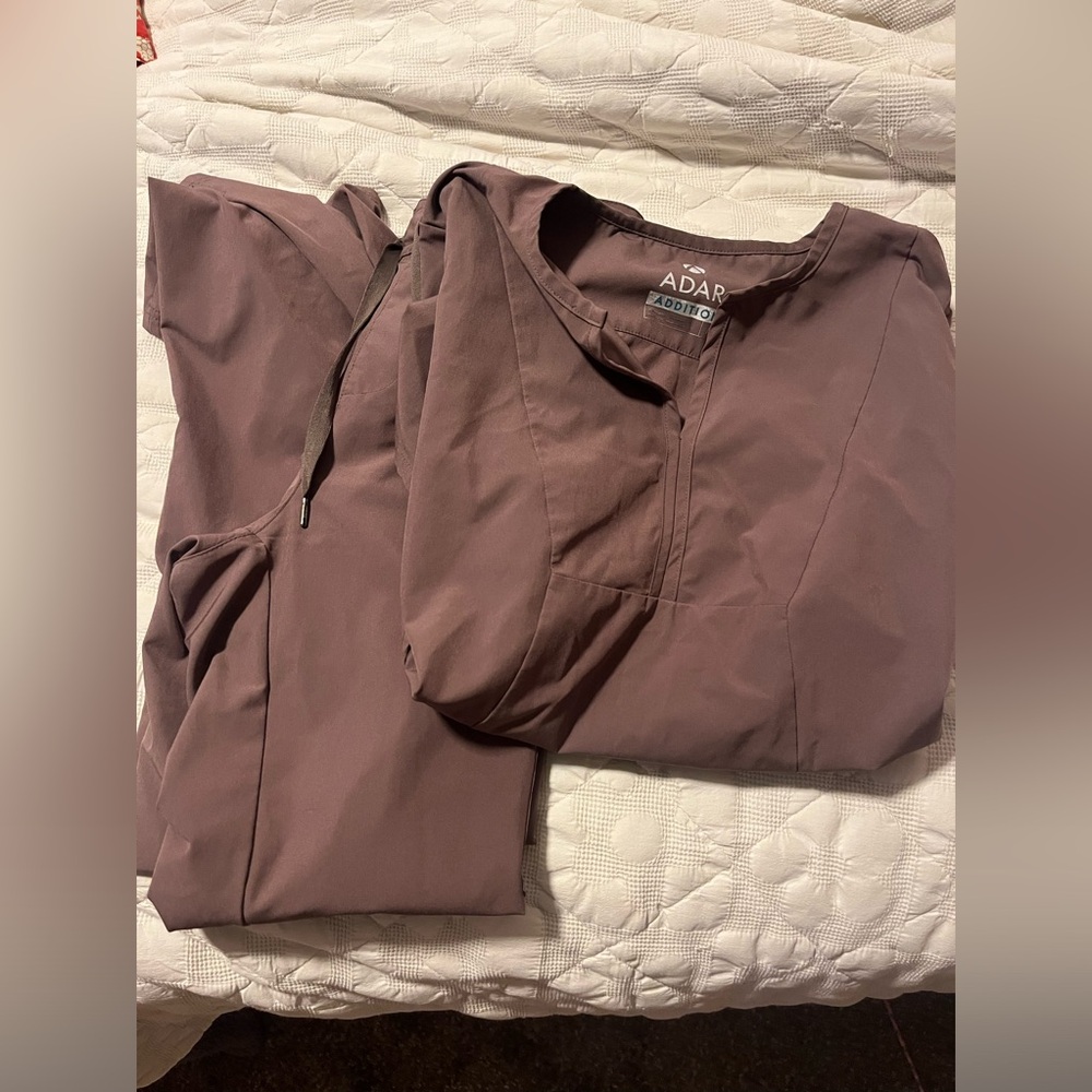 Adar scrub set